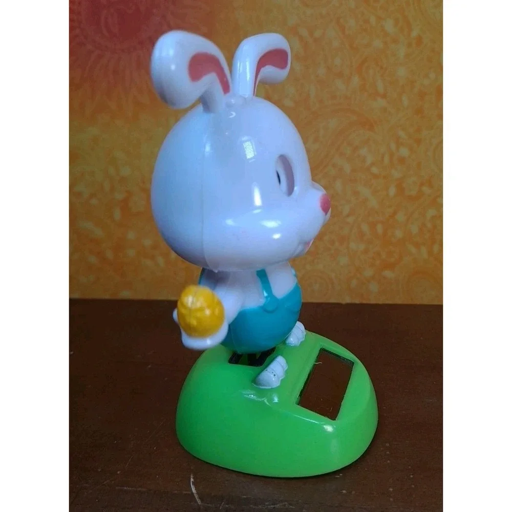 Solar Powered Dancing Bobblehead Figure Easter Bunny‎ Tested And Works